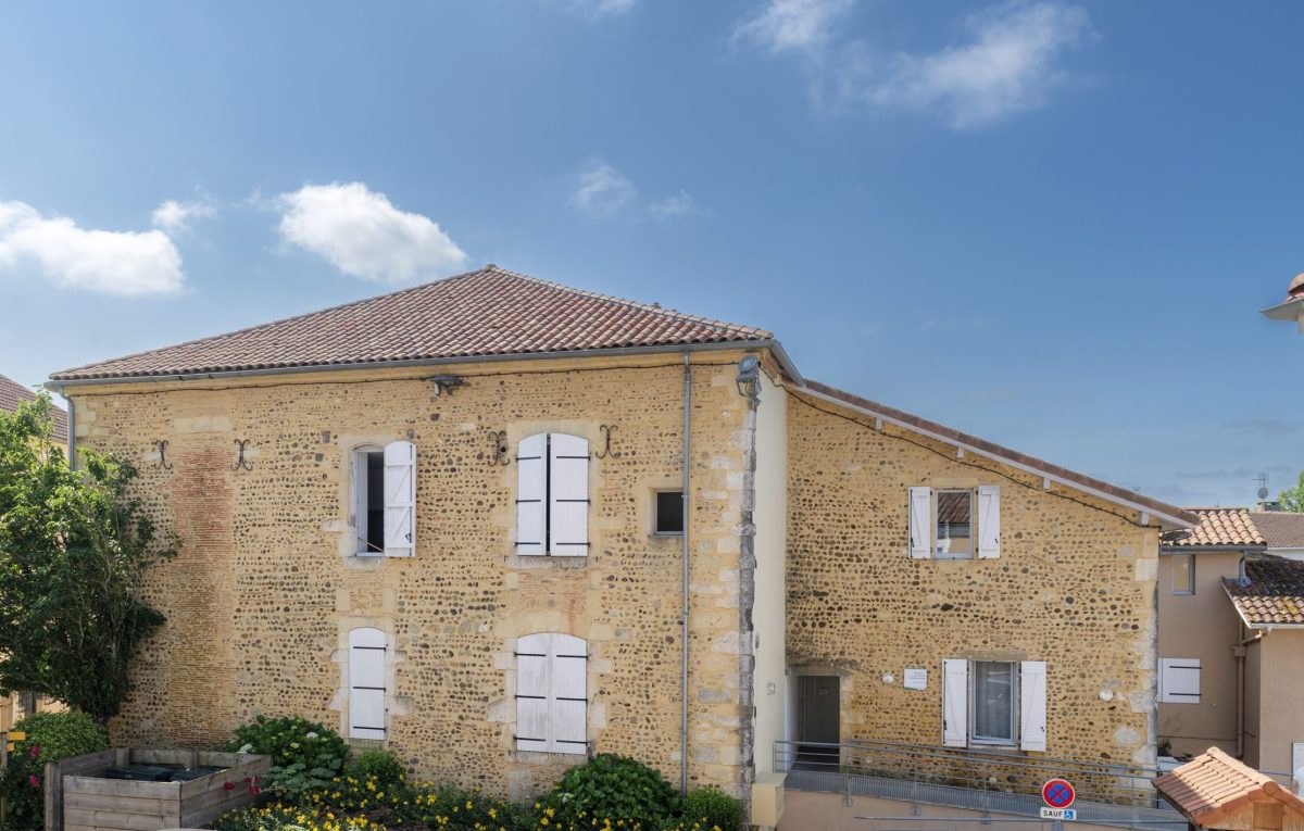 Ancienne Gendarmerie à Samadet